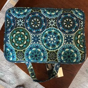 NWT Contents by Allegeo Travel Makeup / Toiletry Bag